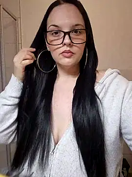 Snapshot of Jujuicy_97 chatting on January 18, 2026, 4:00 pm Jujuicy 97 online show from January 18, 2026, 4:00 pm