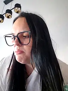 Snapshot of Jujuicy_97 chatting on May 21, 2026, 7:26 am Jujuicy 97 online show from May 21, 2026, 7:26 am