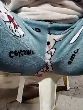 JasminePham online show from January 15, 2025, 6:54 am