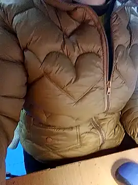 JasminePham online show from February 12, 2025, 1:30 am