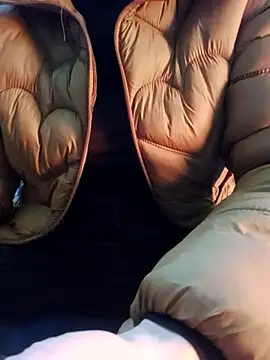 JasminePham online show from February 17, 2025, 7:15 am