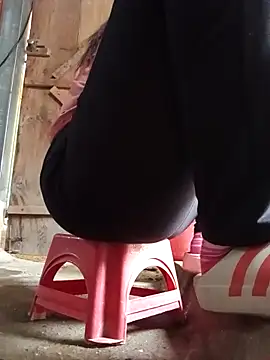 JasminePham online show from March 10, 2025, 6:49 am