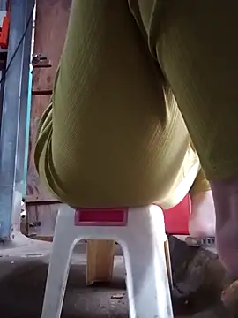 JasminePham online show from March 13, 2025, 1:10 am