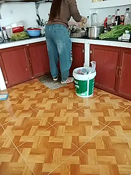 JasminePham online show from January 9, 2026, 7:22 am