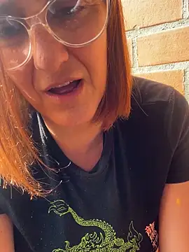 anastasia and jordan online show from November 9, 2025, 8:18 pm