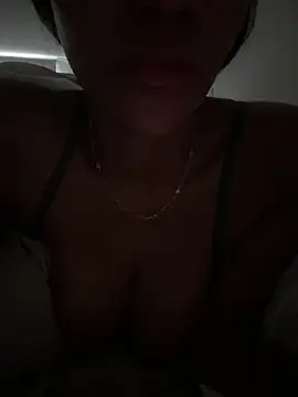 Jessie-pradoo online show from September 17, 2025, 2:41 pm