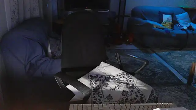 TebaldHot online show from September 24, 2025, 3:37 pm