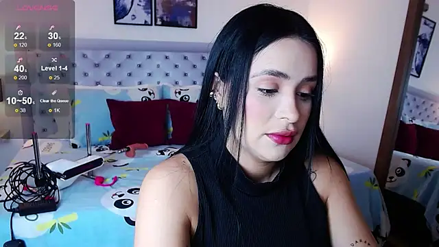 sarascottt online show from November 19, 2025, 4:18 pm