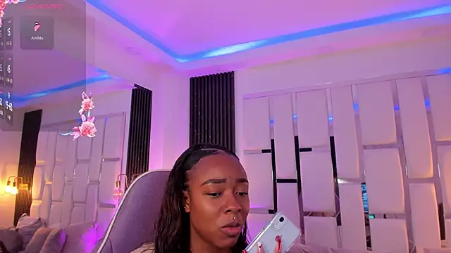 mia schwarz online show from November 8, 2025, 3:18 am