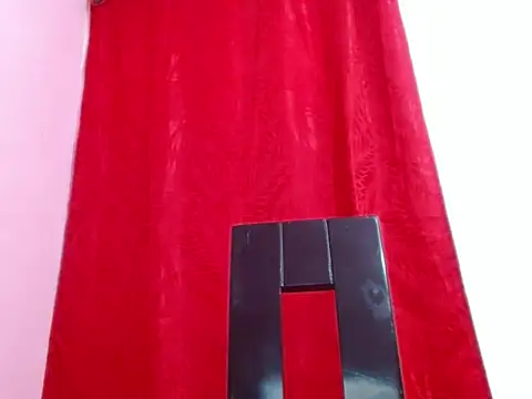 Snapshot of Mily_pao1 chatting on March 4, 2026, 12:11 pm Mily pao1 online show from March 4, 2026, 12:11 pm