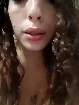 Sweet-diamondxxx online show from January 7, 2025, 1:46 pm