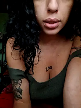 Sweet-diamondxxx online show from October 31, 2025, 11:44 am