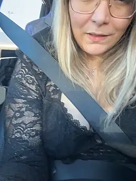 EmyLana online show from February 15, 2025, 10:33 am