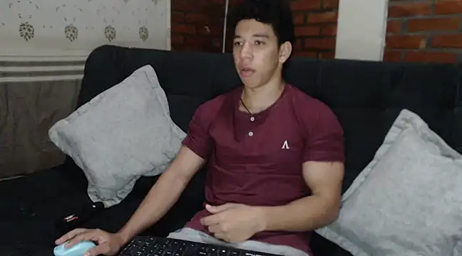 ethan noir online show from January 2, 2025, 5:46 am