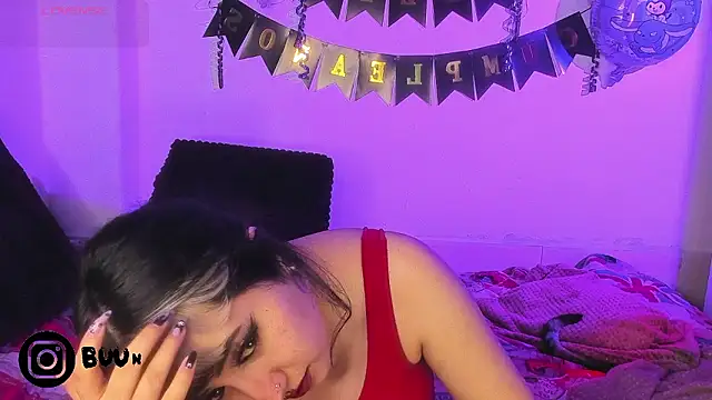 larissa01  online show from January 17, 2026, 10:13 pm