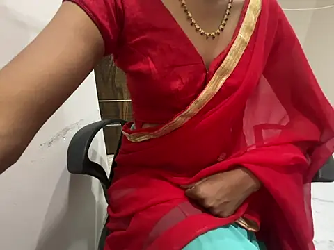 Honeyberose online show from January 4, 2025, 10:27 am