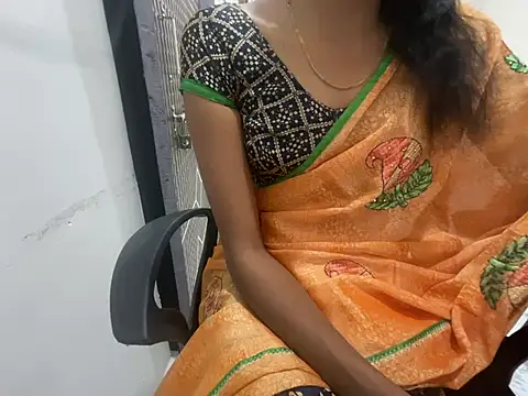 Honeyberose online show from January 20, 2025, 6:10 am