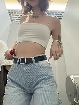 Street young online show from December 13, 2024, 1:44 pm