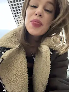 Street young online show from March 8, 2025, 1:36 pm