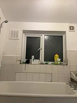 Snapshot of Oorgazmic chatting on December 26, 2024, 11:24 pm Oorgazmic online show from December 26, 2024, 11:24 pm