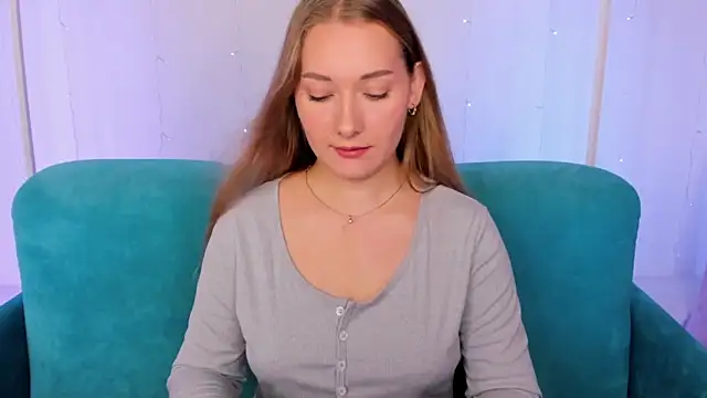 AlinaVice online show from September 22, 2025, 1:07 am