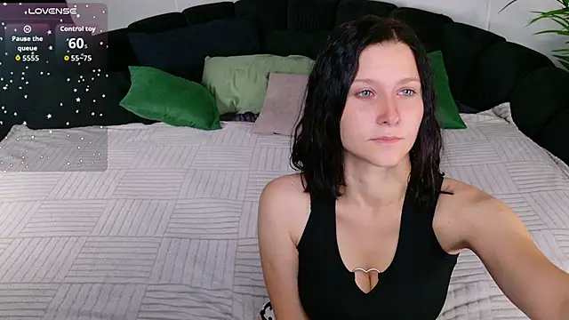 Snapshot of SarahStanley chatting on September 19, 2025, 4:29 pm SarahStanley online show from September 19, 2025, 4:29 pm