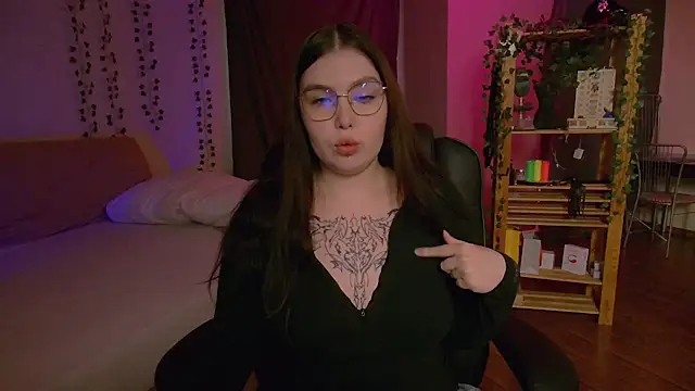 Arizonaa Muse online show from November 23, 2025, 3:17 am