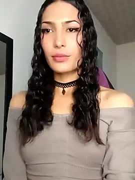 Snapshot of Lanna_hott_ chatting on March 6, 2026, 7:10 pm Lanna hott online show from March 6, 2026, 7:10 pm