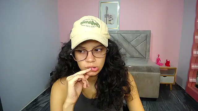 Tyna ch online show from June 26, 2026, 12:42 pm