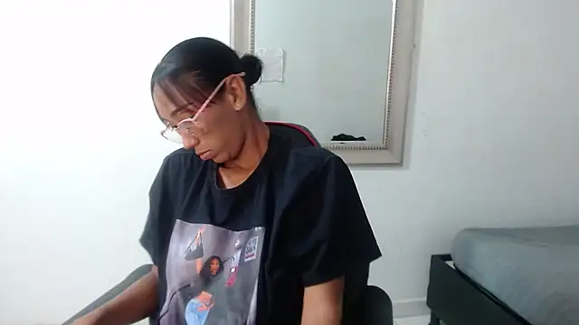 ZashaRomero online show from December 10, 2024, 3:52 am