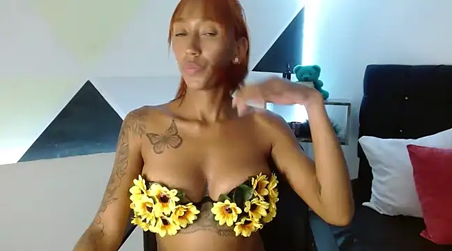 ZashaRomero online show from March 8, 2025, 2:01 am