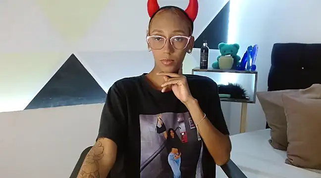 ZashaRomero online show from March 20, 2025, 8:29 pm