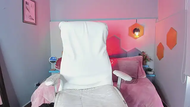 Snapshot of Valkiria_ponce chatting on March 3, 2025, 2:15 pm Valkiria ponce online show from March 3, 2025, 2:15 pm