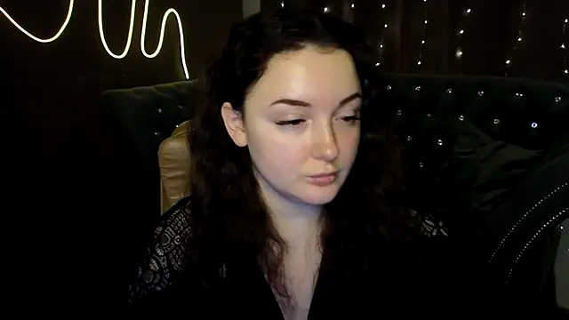 GloriNichols online show from December 14, 2024, 7:40 am