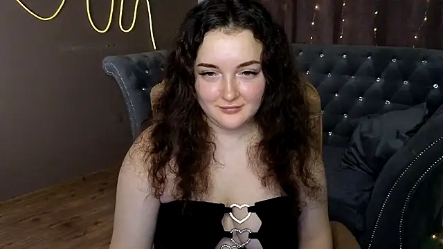 GloriNichols online show from January 25, 2025, 9:36 am