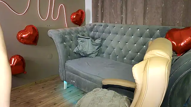 GloriNichols online show from February 10, 2025, 7:47 am