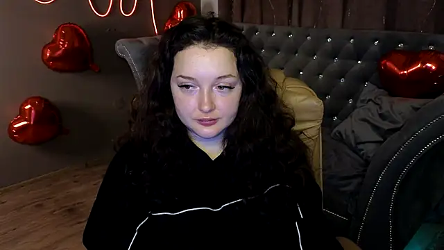 GloriNichols online show from February 27, 2025, 6:29 am