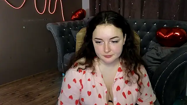 GloriNichols online show from March 14, 2025, 11:01 am