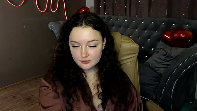 GloriNichols online show from March 15, 2025, 10:03 am