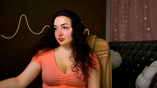 GloriNichols online show from September 14, 2025, 5:28 am