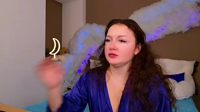 GloriNichols online show from November 21, 2025, 6:45 am