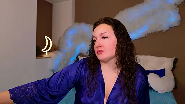 GloriNichols online show from November 24, 2025, 9:09 am