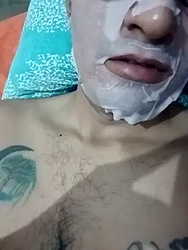 Snapshot of ale3J4a chatting on January 7, 2026, 5:43 am ale3J4a online show from January 7, 2026, 5:43 am