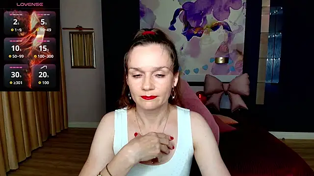 AriaGray online show from July 6, 2026, 7:38 pm
