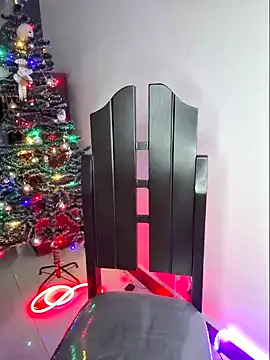 Snapshot of Aria_Bennett21 chatting on December 17, 2024, 1:27 pm Aria Bennett21 online show from December 17, 2024, 1:27 pm