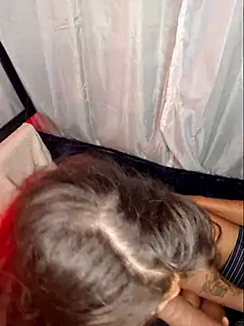 Snapshot of Aria_Bennett21 chatting on December 30, 2024, 5:04 am Aria Bennett21 online show from December 30, 2024, 5:04 am