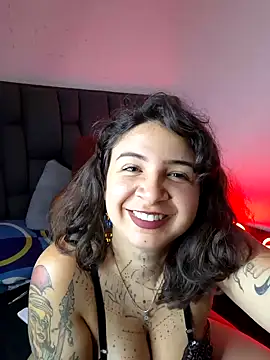 Snapshot of Aria_Bennett21 chatting on February 9, 2025, 2:38 am Aria Bennett21 online show from February 9, 2025, 2:38 am