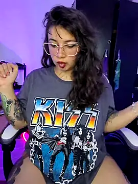 Snapshot of Aria_Bennett21 chatting on October 1, 2025, 3:56 am Aria Bennett21 online show from October 1, 2025, 3:56 am