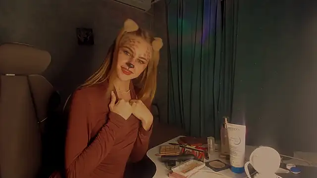 GraceTorrez online show from November 25, 2025, 8:42 pm