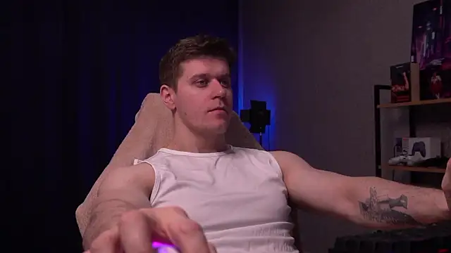 Snapshot of Bruno_Banani chatting on February 9, 2026, 7:51 pm Bruno Banani online show from February 9, 2026, 7:51 pm